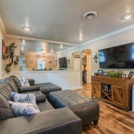 Italian Style In Old Town With Private Hot Tub Villa Fort Collins Buitenkant foto